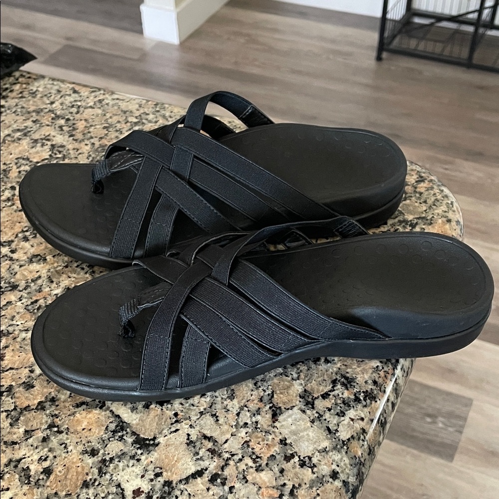 Vionic Black Strappy Sandals